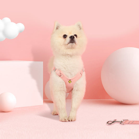 Pet vest style chest strap leash