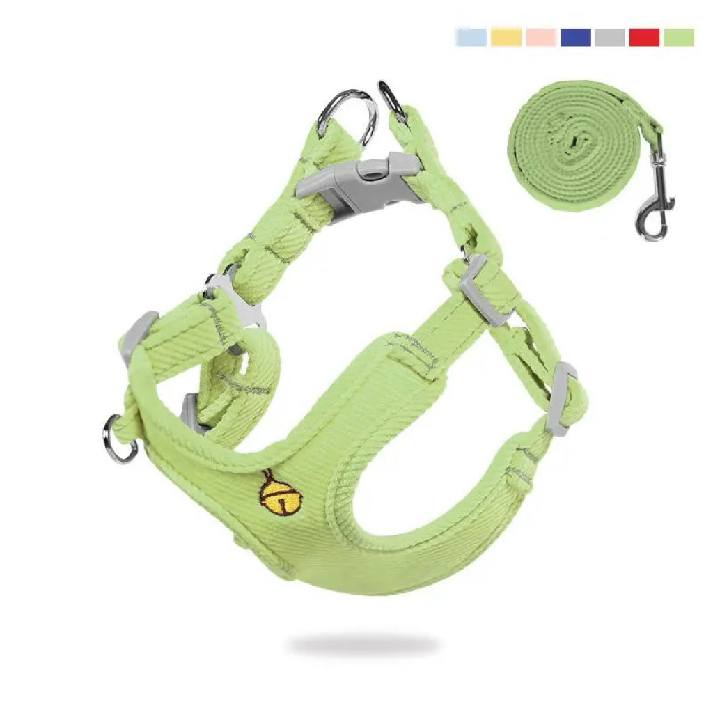 Pet vest style chest strap leash