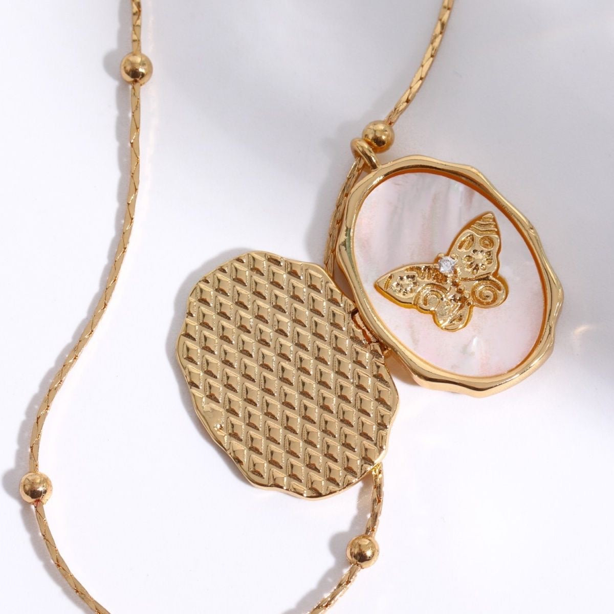 Customized Necklaces Photo Frames Necklaces Customized Gifts