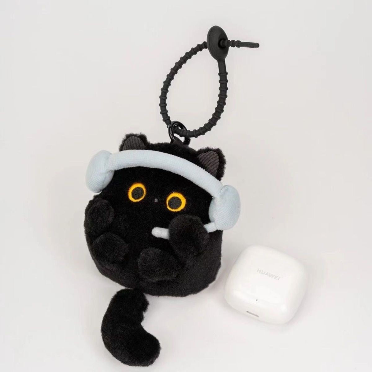 Plush cute cartoon storage bag earphone protective sleeve coin purse pendant universal